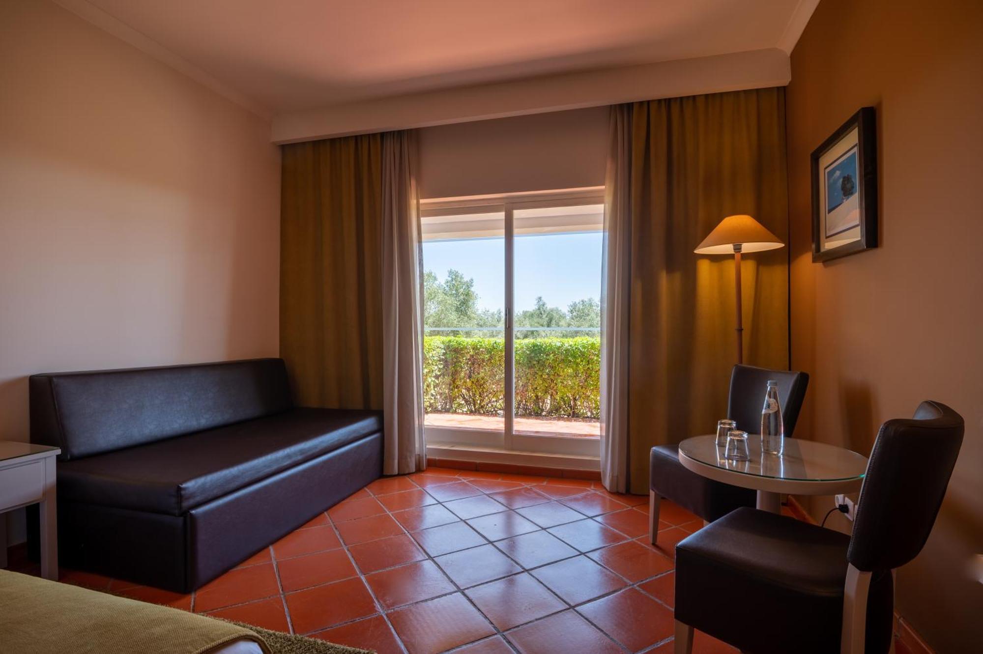Vila Gale Alentejo Vineyard - Clube De Campo Albernoa Ngoại thất bức ảnh